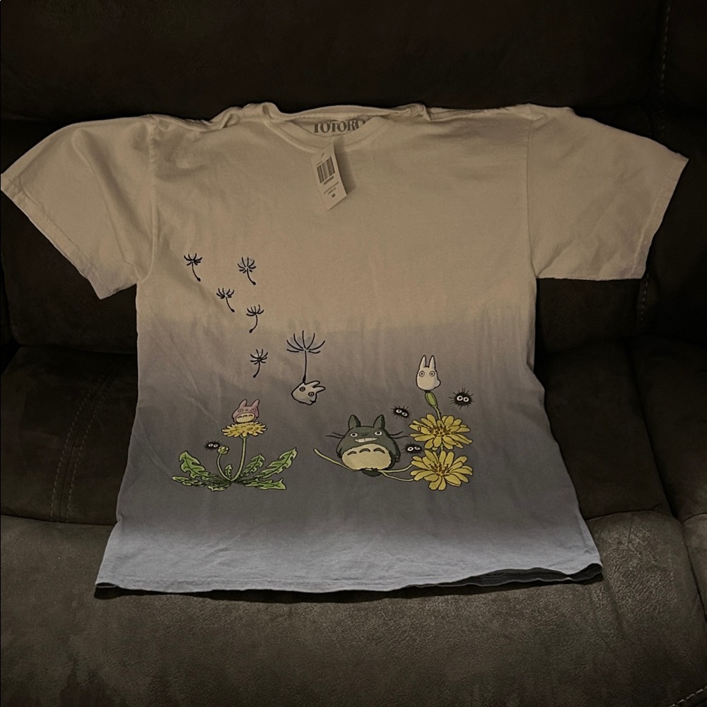 Her Universe Gray Totoro Graphic T-Shirt size M